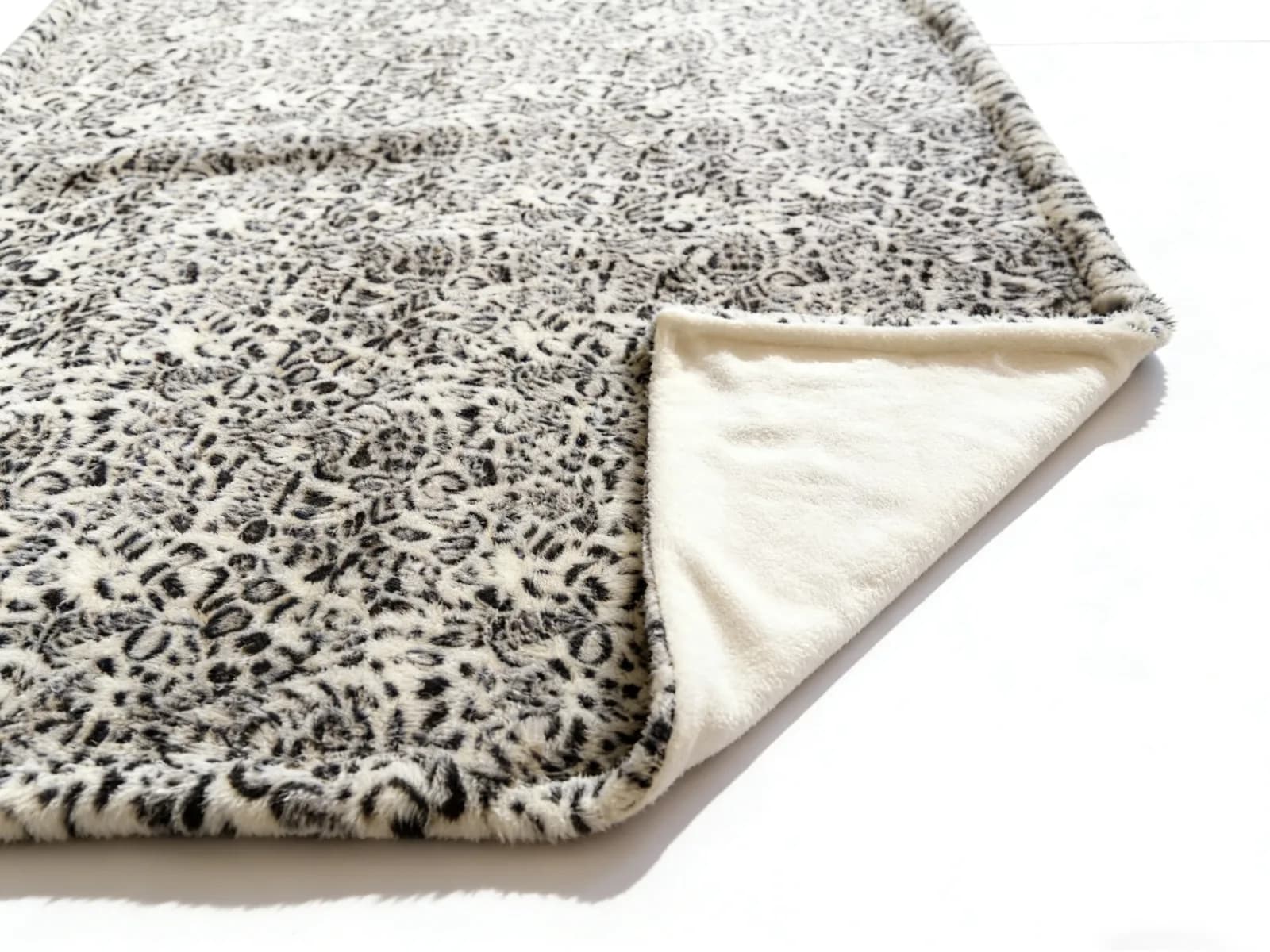 Printed Double-Layer Blanket by Mengxin Home Textile