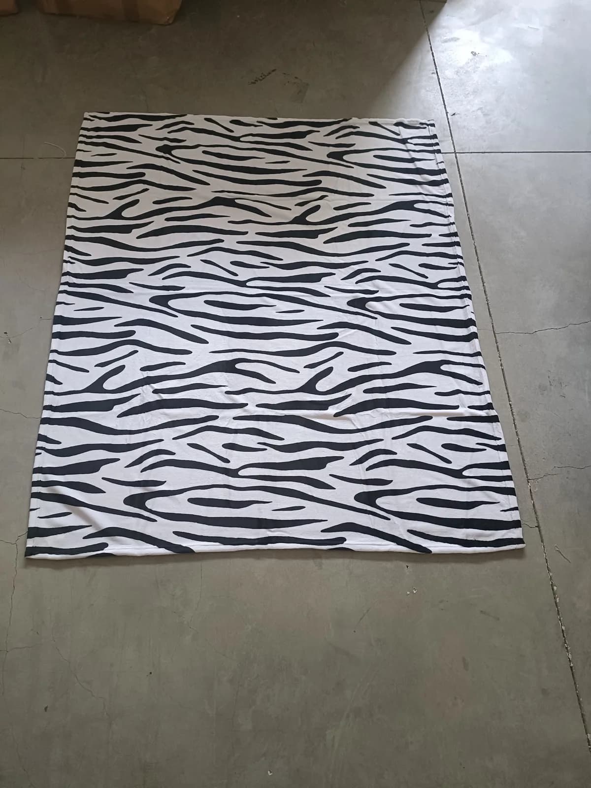 Printed Seasonal Blanket by Mengxin Home Textile