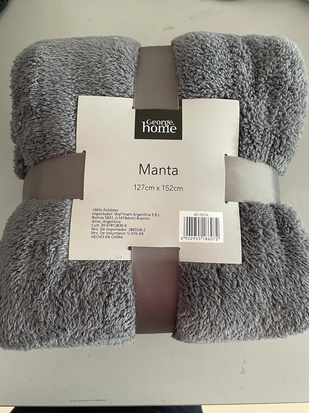 Flannel / Coral Fleece Blanket by Mengxin Home Textile