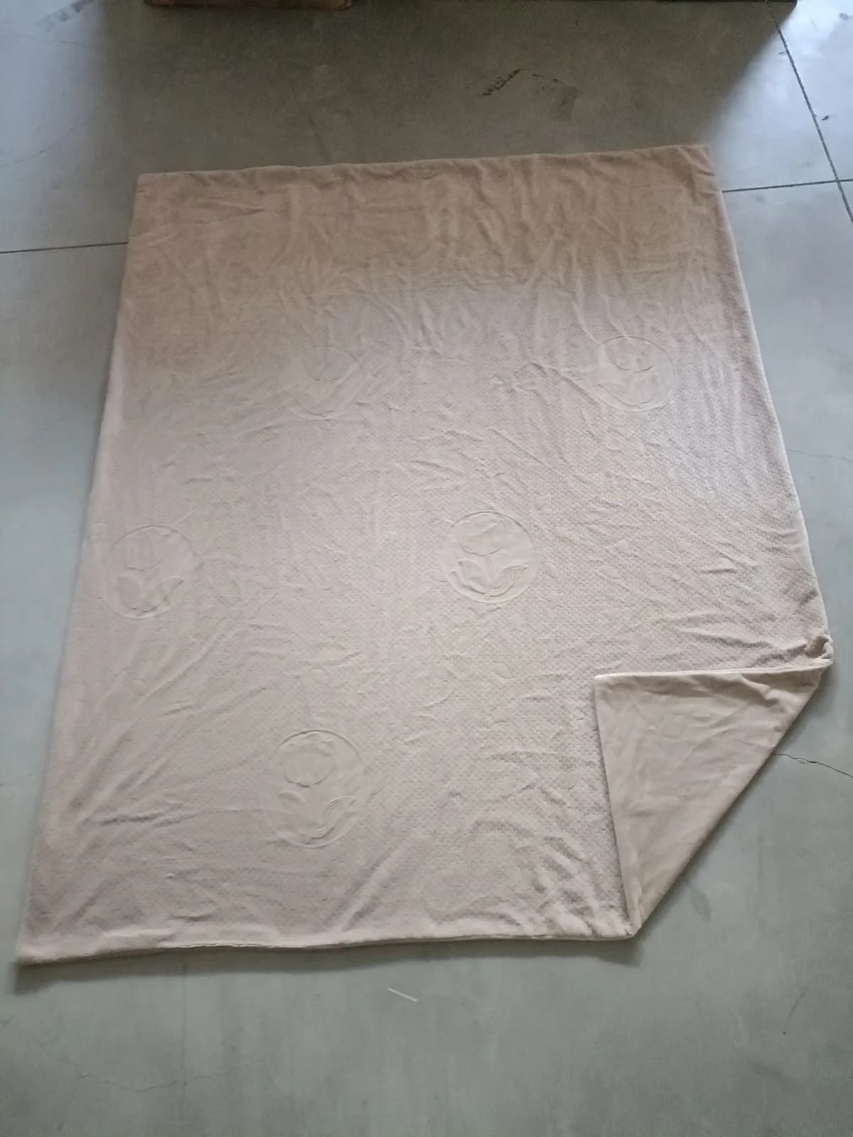 Solid Textured Double-Layer Blanket by Mengxin Home Textile