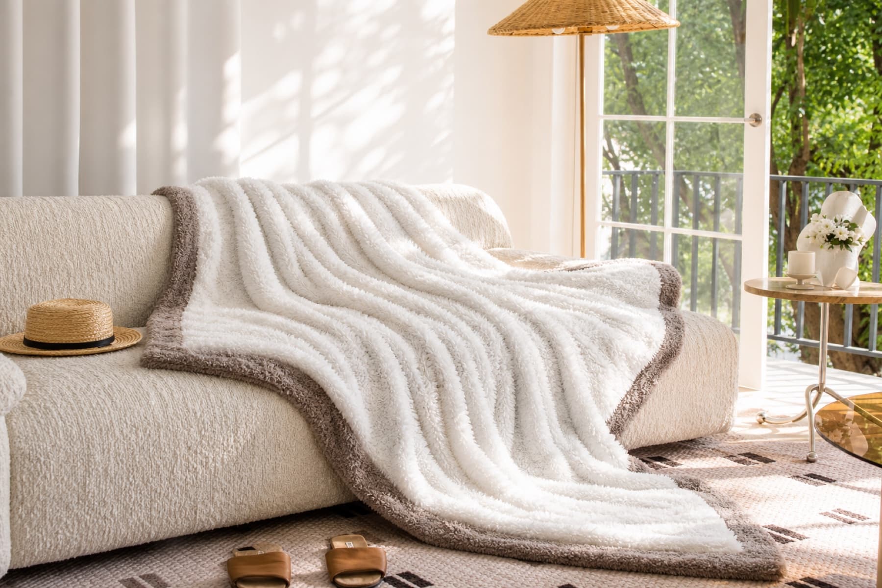 Sherpa Double-Layer Blanket